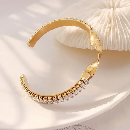 https://shineoss.oss-cn-hongkong.aliyuncs.com/wang/2025/04/13/08079493-e3cb-43a3-944f-2bad3bd28850.jpg