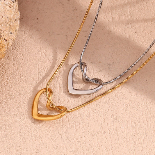 How to Mix Metals the Right Way: Gold, Silver and Rose Gold Styling Tips