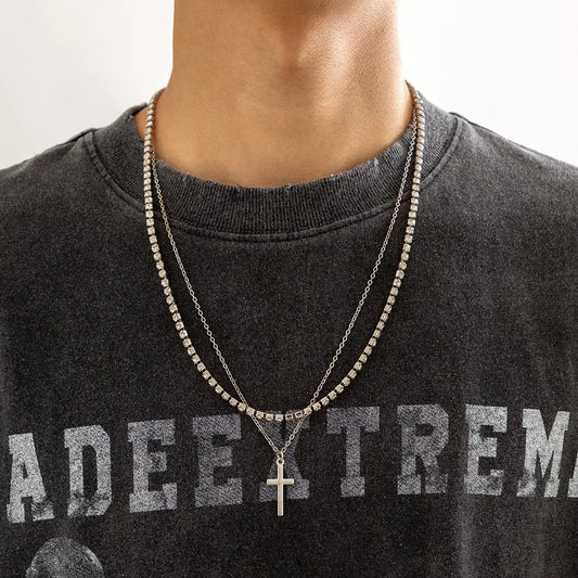 How to Layer Necklaces Like a Stylist: the Complete 2026 Guide
