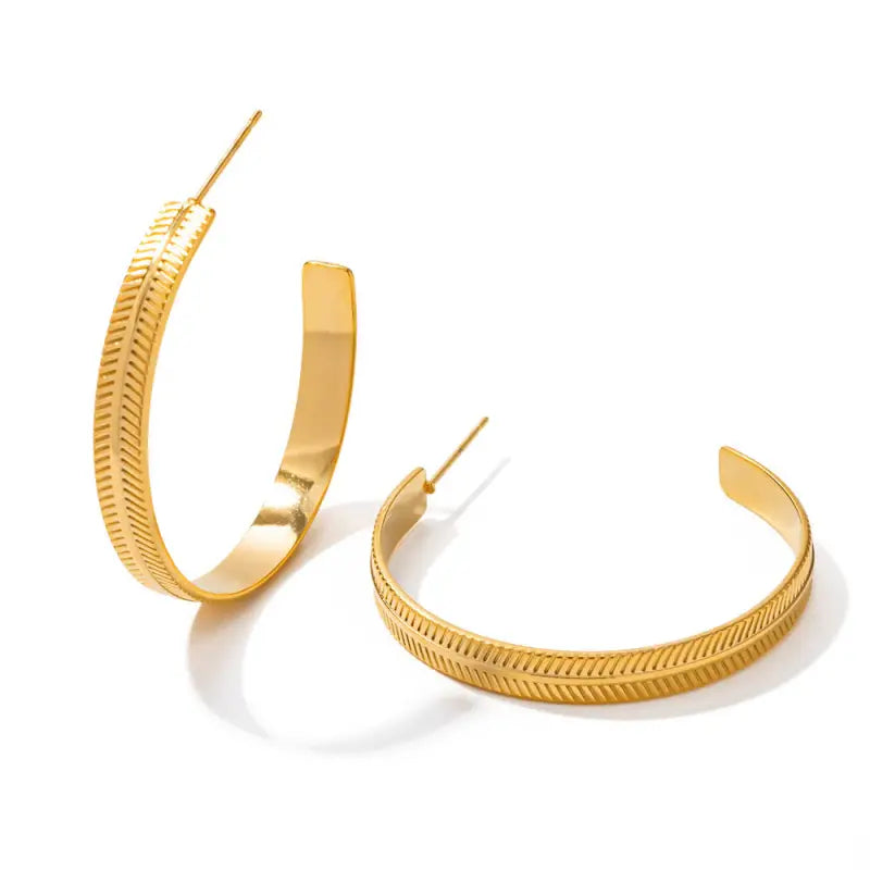 18k Gold Circle Hoop Earrings | Large Textured Leaf Design Hoops All Gold-toned Hoop Earrings Textured Ribbed Female