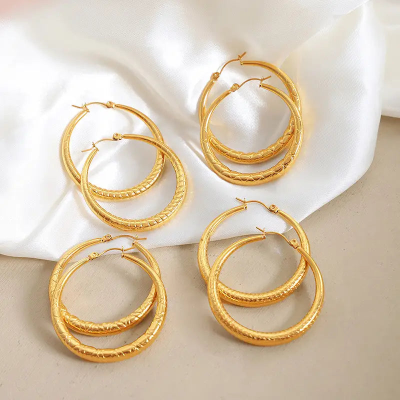 18k Gold Circle Hoop Earrings | Textured Woven Pattern Statement Hoops All Gold Textured Hoop Earrings Woven Female All