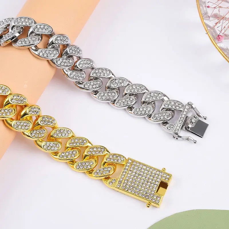 https://shineoss.oss-cn-hongkong.aliyuncs.com/wang/2023/12/22/6cbf7a5a-cc46-4c37-89fc-23151ab7f827.jpg