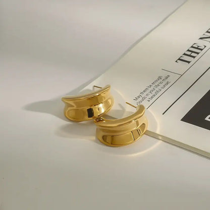 18k Gold Earrings - Huggie Hoop Jewellery All Gold-toned Minimalist Hoop Earrings Sleek Female Adults