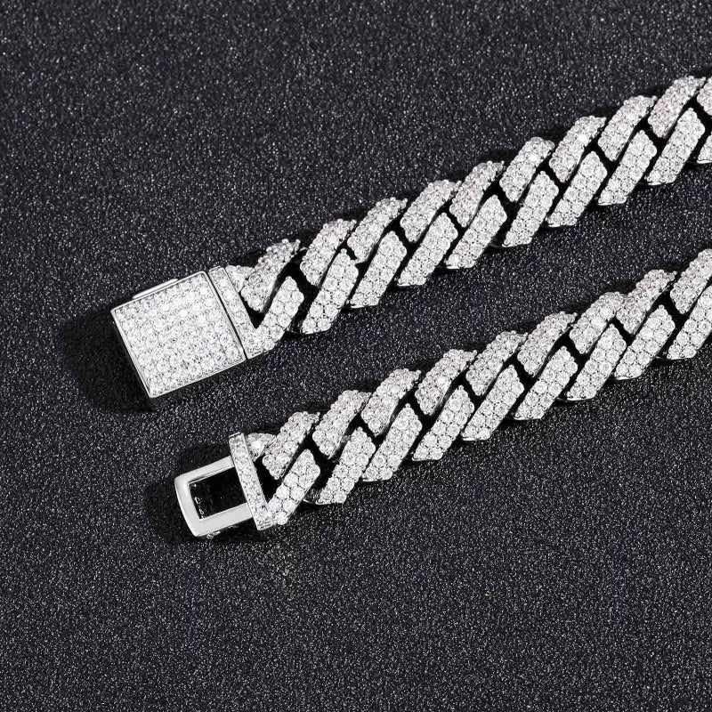 https://shineoss.oss-cn-hongkong.aliyuncs.com/wang/2025/06/12/743941a2-4214-4cf9-a44c-e0e13e2d2d79.jpg