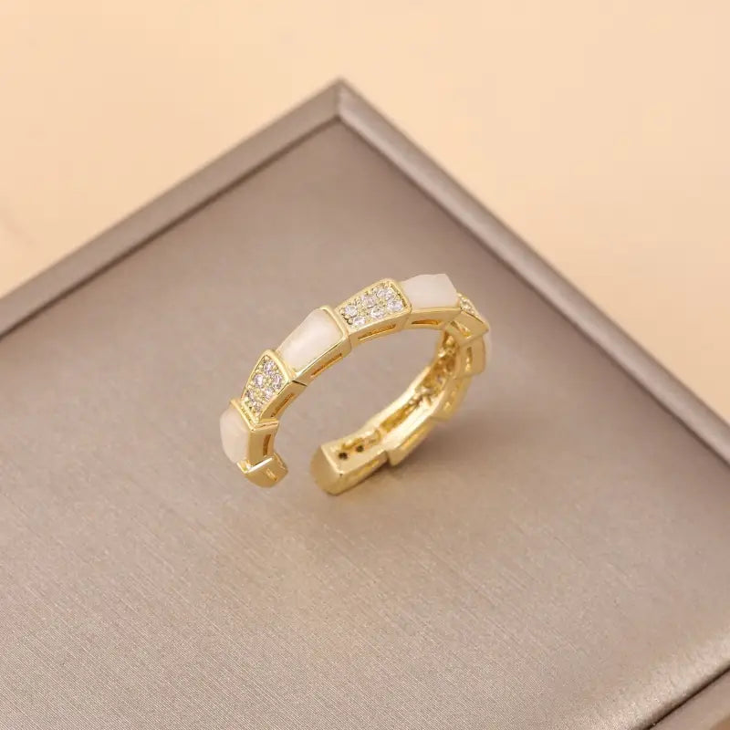 https://shineoss.oss-cn-hongkong.aliyuncs.com/wang/2022/10/06/0a47a48e-65ed-4028-a32b-a6b0244d0984.jpg